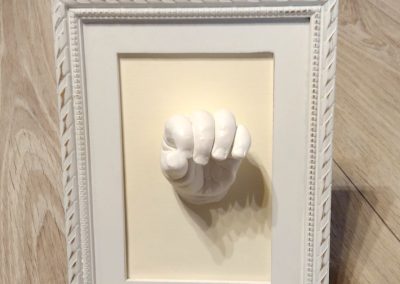 cadre-naissance-moulage 3D- _-empreinte-3D-pied-main-platre-cadeau-original.jpg