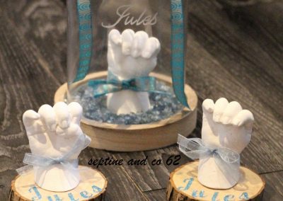 cadre-naissance-moulage 3D- _-empreinte-3D-pied-main-platre-cadeau-original-bapteme.jpg