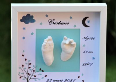 cadre-naissance-moulage 3D- _-empreinte-3D-pied-main-platre-cadeau-original.jpg