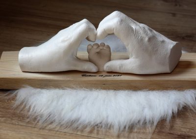 empreinte-3D-famille-moulage-platre-souvenir-eternel-famille-hauts-de-france-pas-de calais-cadeau-personnalisé-décoration-mariage-symbolique-amour-famille-parent-enfant.jpg