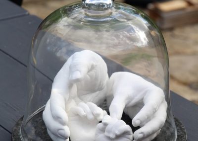 empreinte-3D-famille-moulage-platre-souvenir-eternel-famille-hauts-de-france-pas-de calais-cadeau-personnalisé-décoration-mariage-symbolique-amour-famille-parent-enfant.jpg