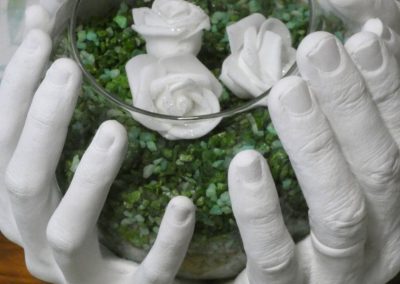 empreinte-3D-famille-moulage-platre-souvenir-eternel-famille-hauts-de-france-pas-de calais-cadeau-personnalisé-décoration-mariage-symbolique-amour-famille-parent-enfant.jpg