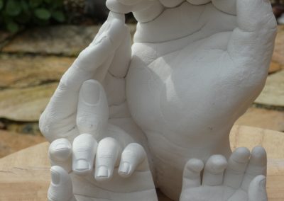 empreinte-3D-famille-moulage-platre-souvenir-eternel-famille-hauts-de-france-pas-de calais-cadeau-personnalisé-décoration-mariage-symbolique-amour-famille-parent-enfant.jpg