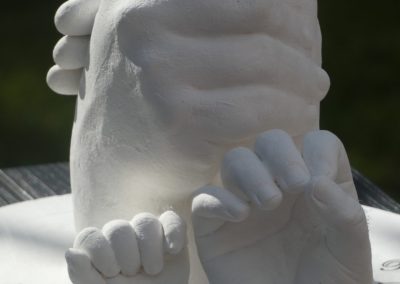 empreinte-3D-famille-moulage-platre-souvenir-eternel-famille-hauts-de-france-pas-de calais-cadeau-personnalisé-décoration-mariage-symbolique-amour-famille-parent-enfant.jpg