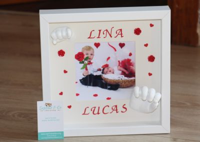empreintes-moulages-3D-enfants-main-platre-souvenir-enfance-cadeau-personnalisé-moulage-corporel-souvenir-eternel-fratrie-famille-éternel-symbolisme-amour-famille-souvenir.jpg