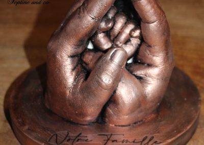 empreinte-3D-famille-moulage-platre-souvenir-eternel-famille-hauts-de-france-pas-de calais-cadeau-personnalisé-décoration-mariage-symbolique-amour-famille-parent-enfant.jpg